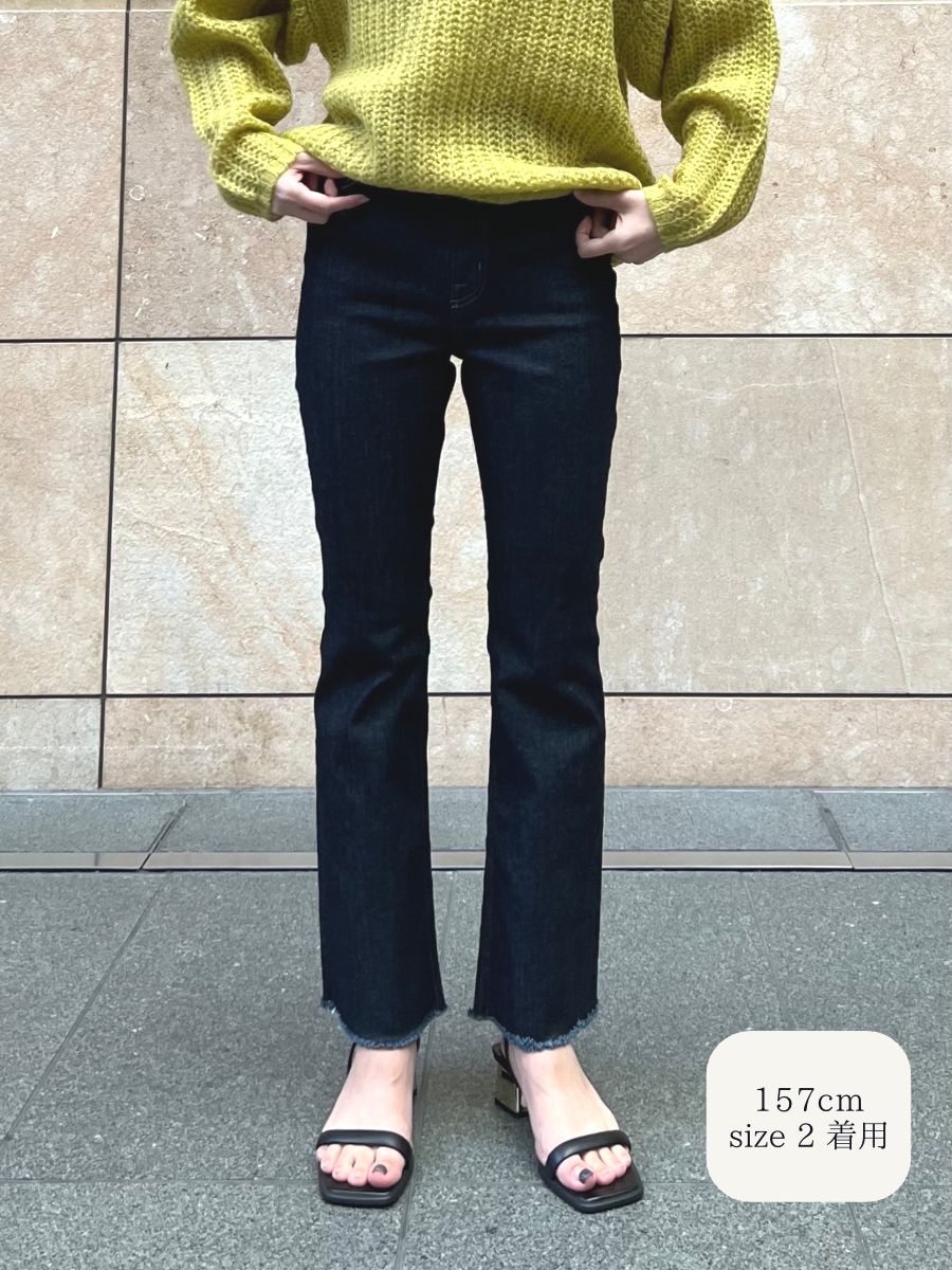 onomichi center crease flare denim 黒 Frame778_2048x.jpg?v=1694490999