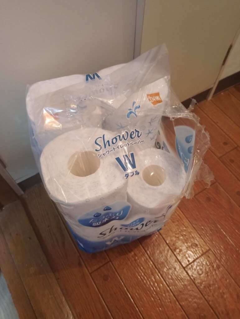コンビニ日用品トイレットペーパー