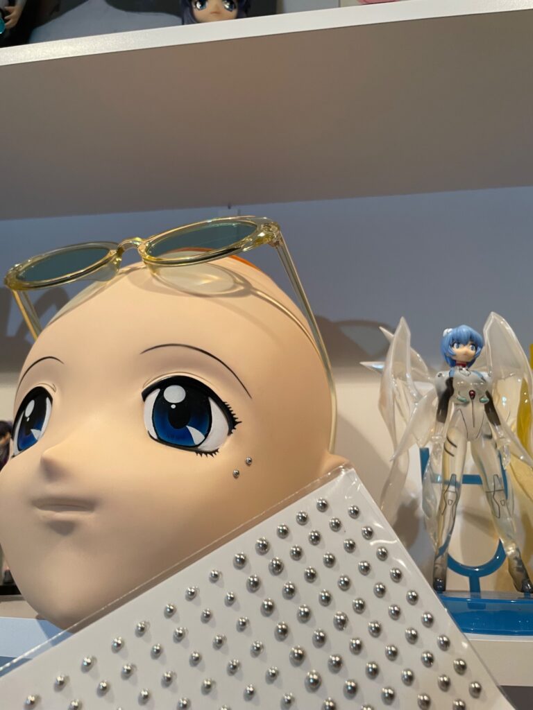 ピアス目立たないシール