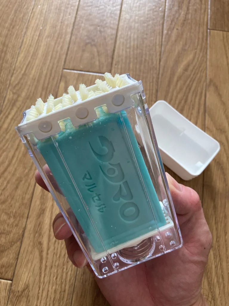 ウタマロケース 100均 で買える?